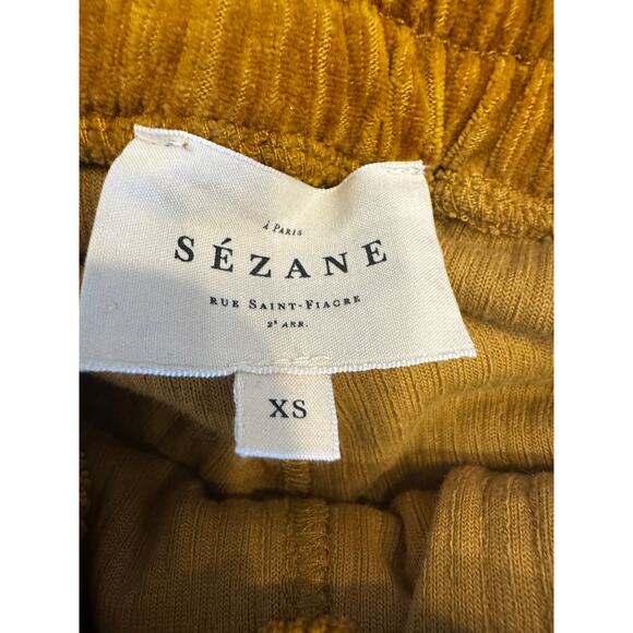 SEZANE Mini Shorts in XS Mustard Gold Pocketed Mid Rise - Picture 3 of 4